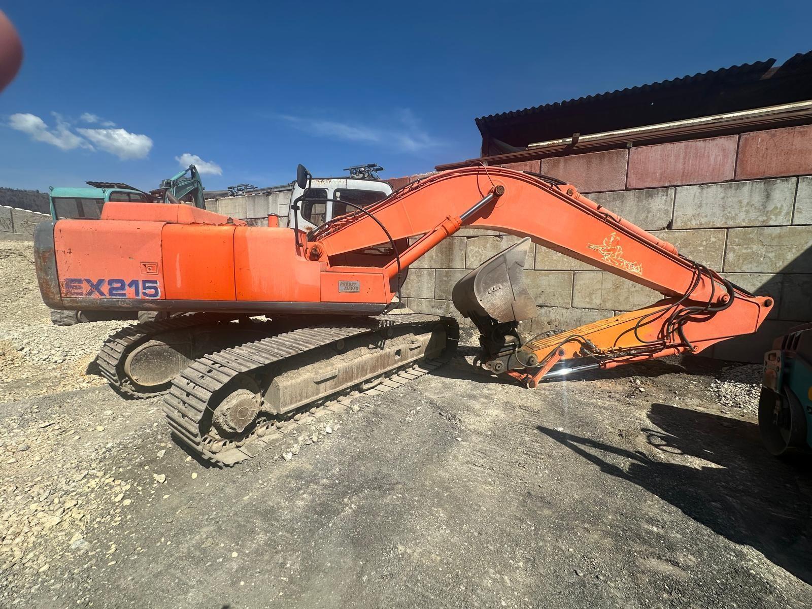Fiat-Hitachi EX215